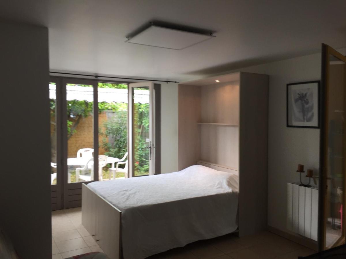 Studio Pied Dans L Eau La Londe-les-Maures Exterior foto